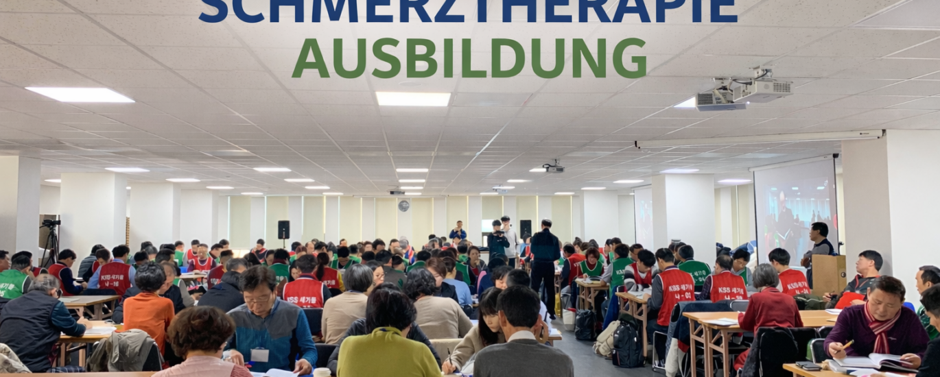Schulung zur Schmerztherapie, viele Teilnehmer.